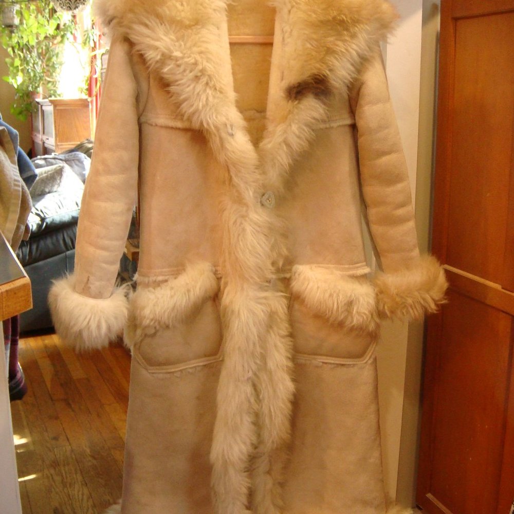 Overland Sheepskin Co. Shearling Sheepskin Coat Ladies Size 6